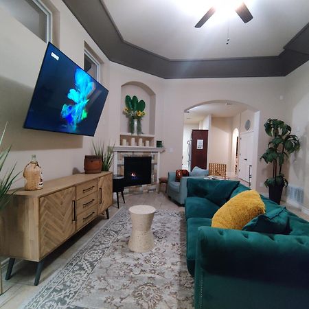 Wonderful, Plush & Luxurious 3 Bed Room Home Ел Пасо Екстериор снимка